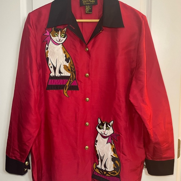 Bob Mackie Tops - Bob Mackie Wearable Art Cat
Embroidered Silk Blouse Red Black
Button-Up M